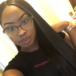 Meet your Posher, Alisha